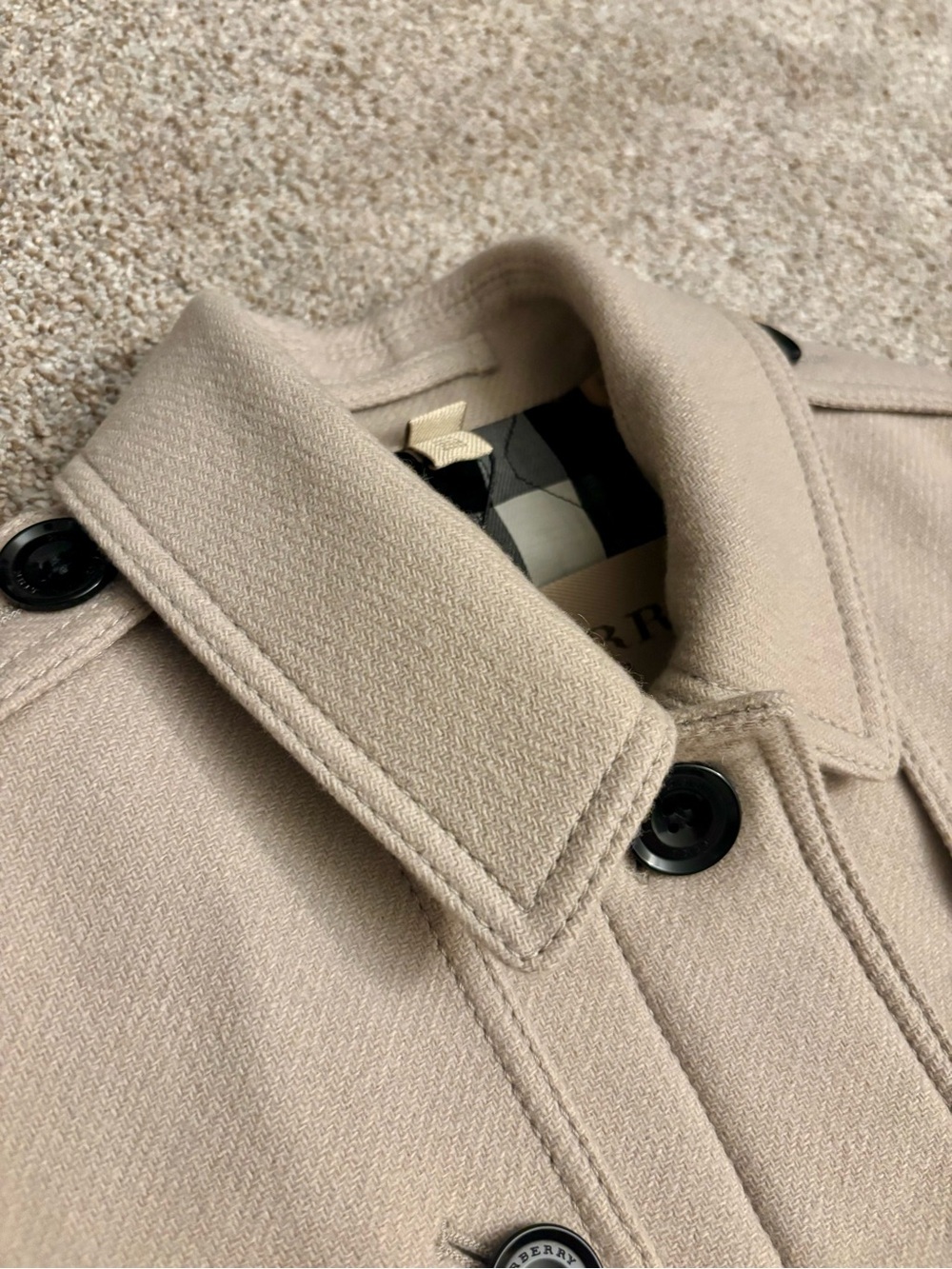 Burberry NWT Wool Blend Short Coat Detachable Quilted Liner Bag
Cream UK 4 US 2 - Picture 6 of 10